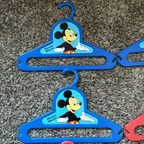 Vintage Set of Walt Disney Kids Plastic Hangers Mickey, Minnie, Donald - Picture 4 of 12